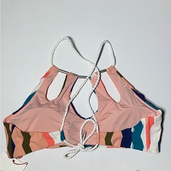 NWT MSRP $94 Red Carter Cutout Keyhole High Neck Bikini Top Women's Size Large - Picture 6 of 8